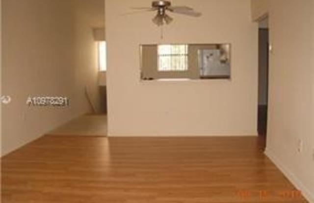 2255 SW 80th Ter Gallery 2
