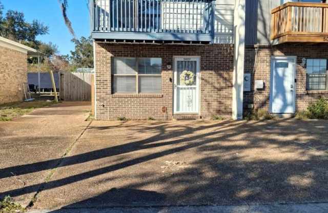 Gorgeous Townhome with a view! photos photos