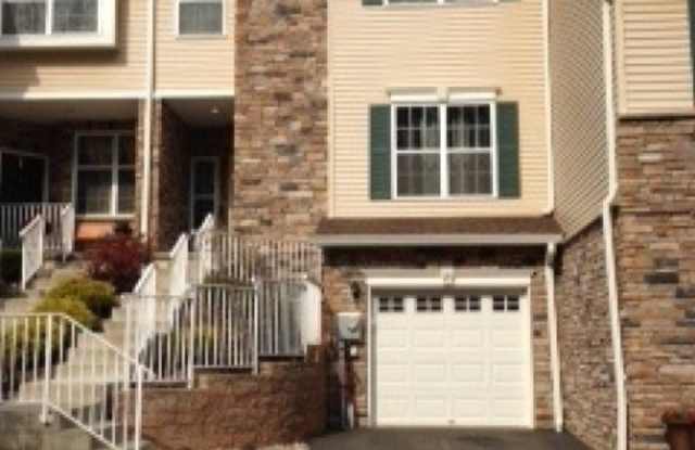 21 Lamerson Cir - 21 Lamerson Circle, Budd Lake, NJ 07828