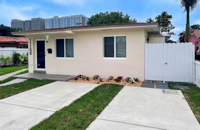 11108 SW 4th St - 11108 Southwest 4th Street, Sweetwater, FL 33174