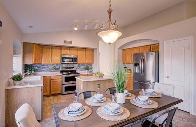 11167 W EDGEMONT Avenue - 11167 West Edgemont Avenue, Avondale, AZ 85392