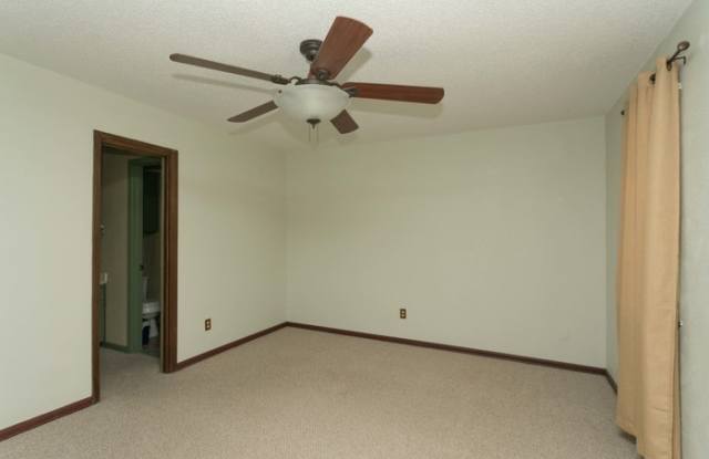 2004 Voltaire Drive Gallery 2
