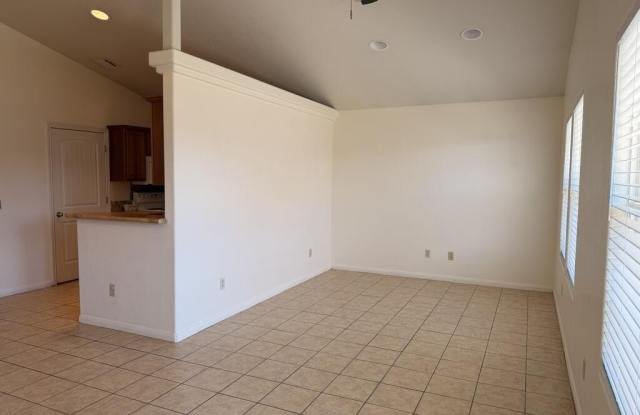 486 Bridle Path Gallery 4