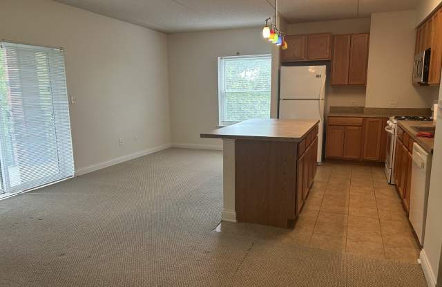 3400 N Old Arlington Heights Road Gallery 2