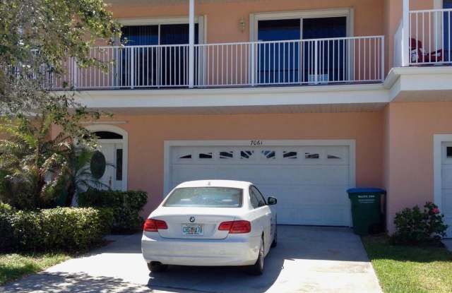 7061 Ridgewood Avenue photos photos 7061 Ridgewood Avenue photos photos