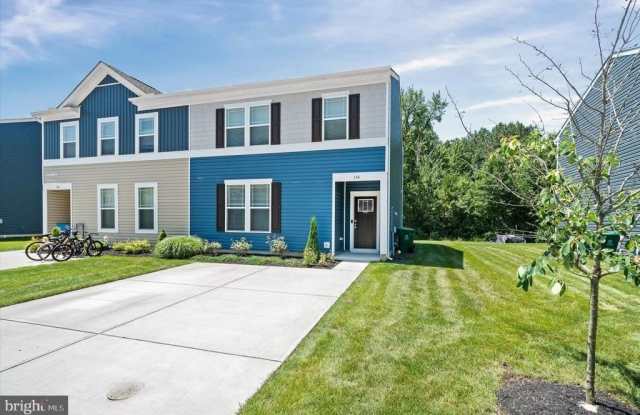 154 CURRANT CIRCLE photos photos