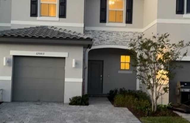 12003 NW 47th Mnr photos photos