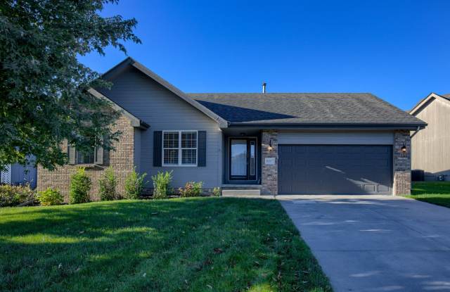 Must See 3 Bedroom Close to Village Pointe!! photos photos