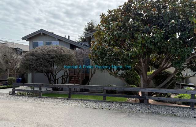 Spacious Seacliff Home - Close to the Beach! - 507 Court Way, Seacliff, CA 95003