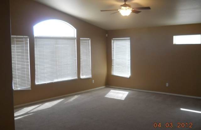4313 E. Cedarwood Lane Gallery 4