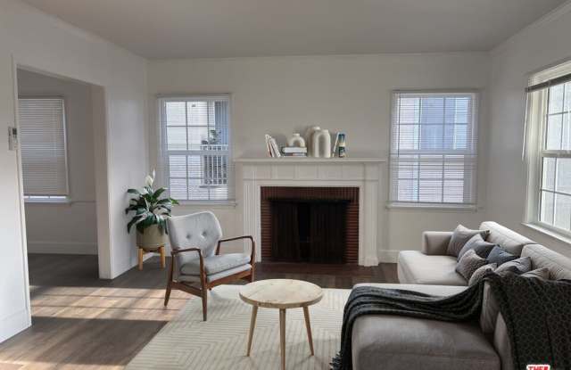 1640 Greenfield Ave - 1640 Greenfield Avenue, Los Angeles, CA 90024