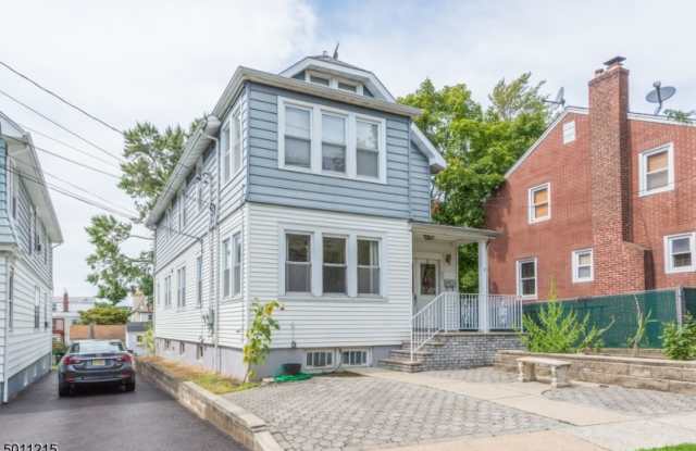 77-79 N SPRING ST Gallery 2