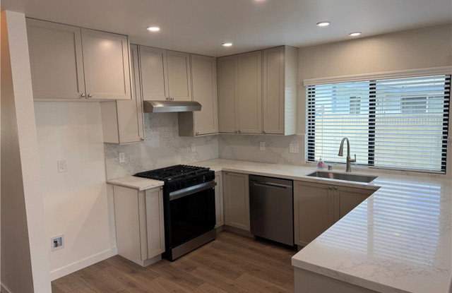 12335 Felson Place Gallery 2