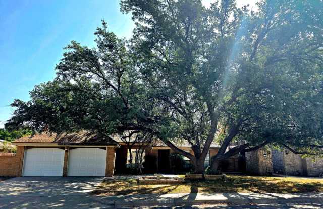 2102 Wydewood Dr Gallery 1