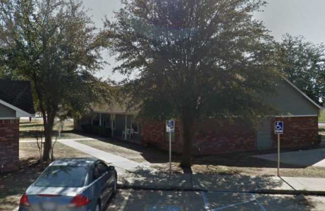 4600 Woodland Ave. Gallery 3