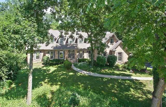 651 Nor Oaks Court Gallery 3