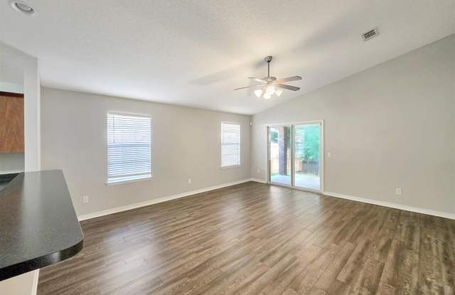 690 Mozingo Ln Gallery 3
