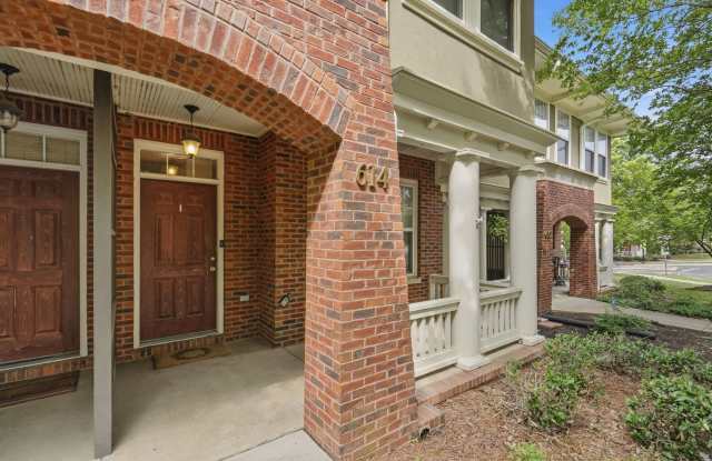 Uptown Charlotte Townhome with Dual Primary Suites Gallery 3