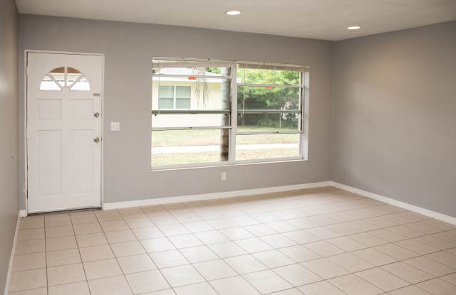 1122 Angle Road Gallery 2