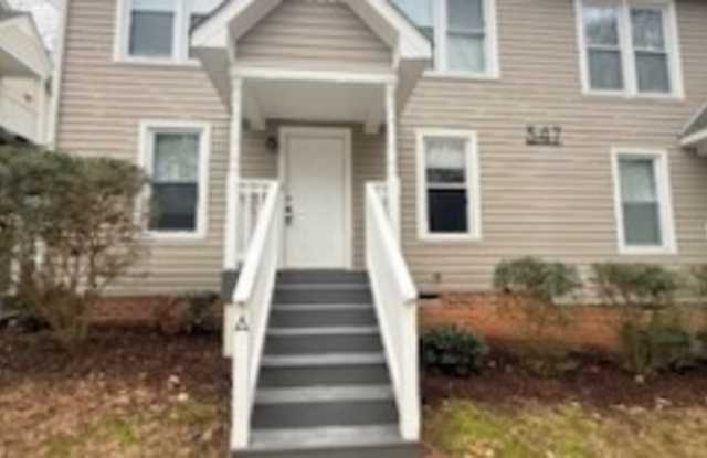 347 West Oak Avenue Gallery 2