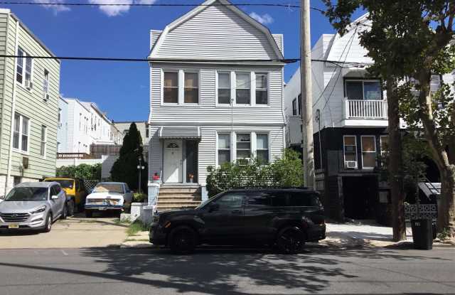 372 LIBERTY AVE photos photos
