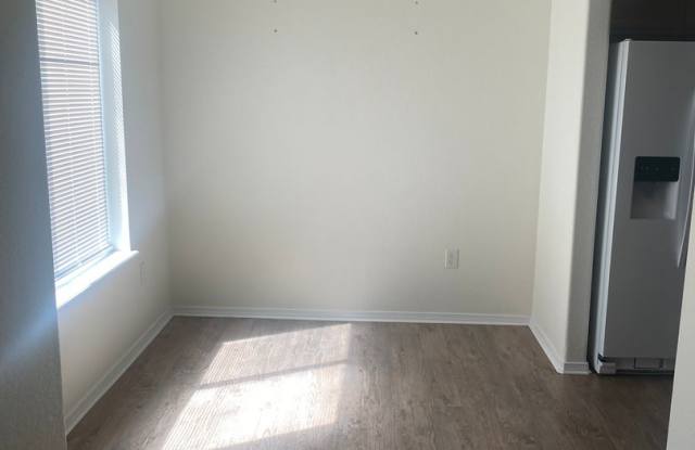 Cozy Condo near Powers and South Carefree Gallery 3