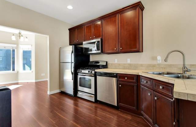 Available 2BR/2.5BATH Townhome with Garage and extra parking! photos photos Available 2BR/2.5BATH Townhome with Garage and extra parking! photos photos