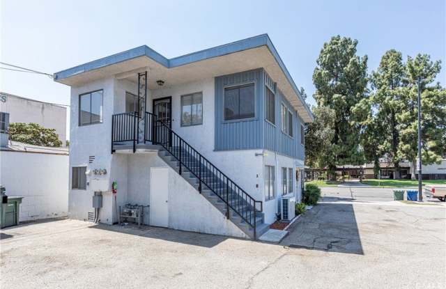 1318 W Olive Avenue photos photos