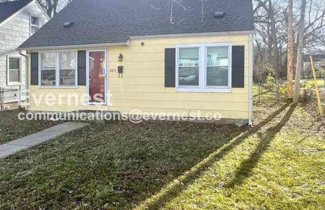 2811 East 58th Street photos photos