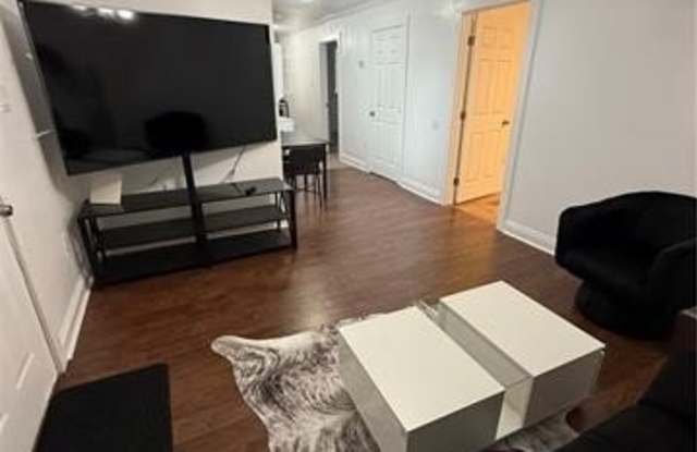 1710 S LOPEZ Street photos photos