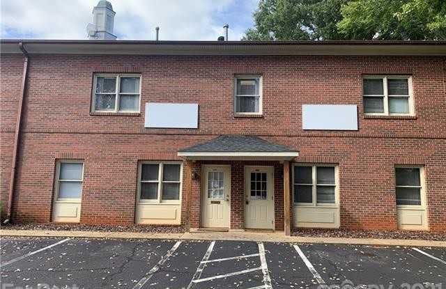 1605 Norwood Road Gallery 2