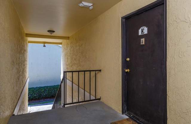 908 LAKE DESTINY Road Gallery 4