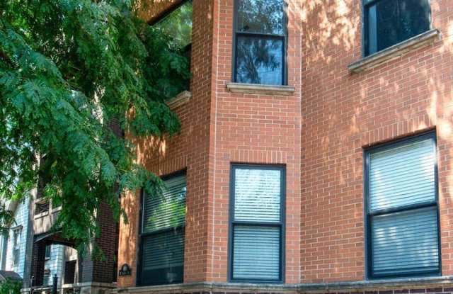 814 W Aldine Avenue - 814 West Aldine Avenue, Chicago, IL 60657