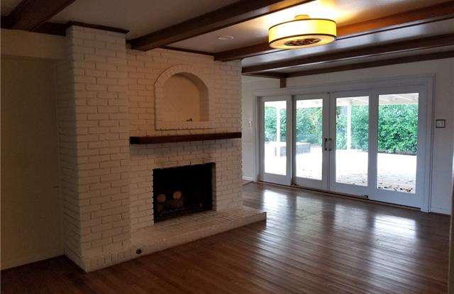 6955 Lavendale Avenue Gallery 4