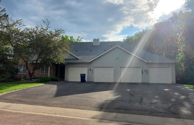 4247 Oakmede Lane - 1 - 4247 Oakmede Lane, Ramsey County, MN 55110