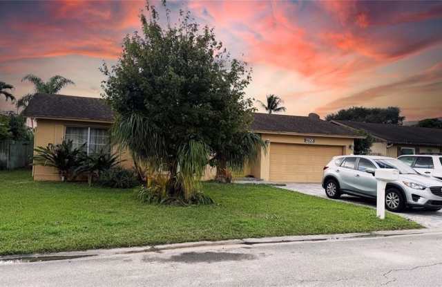 9820 NW 24th St - 9820 Northwest 24th Street, Coral Springs, FL 33065