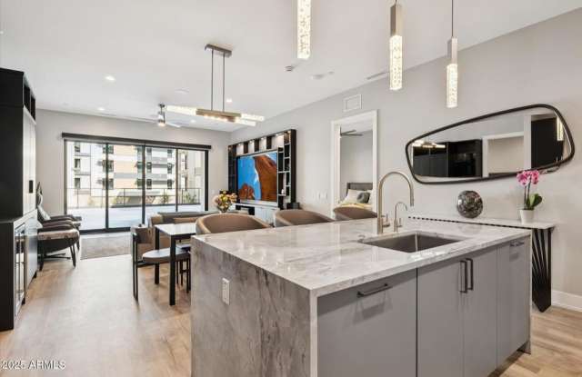 Portico Community II Gallery 4