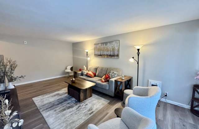 Bellevue Condo Gallery 1