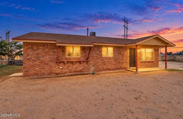 5700 EDINBURG Drive Gallery 4