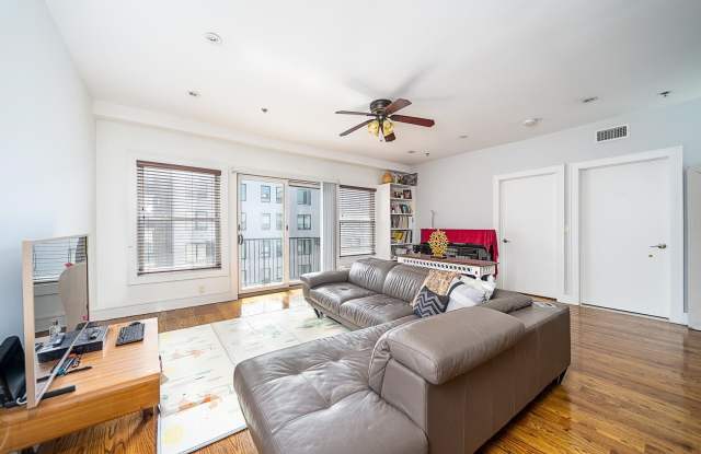635 6TH ST - 635 6th Street, Hoboken, NJ 07030