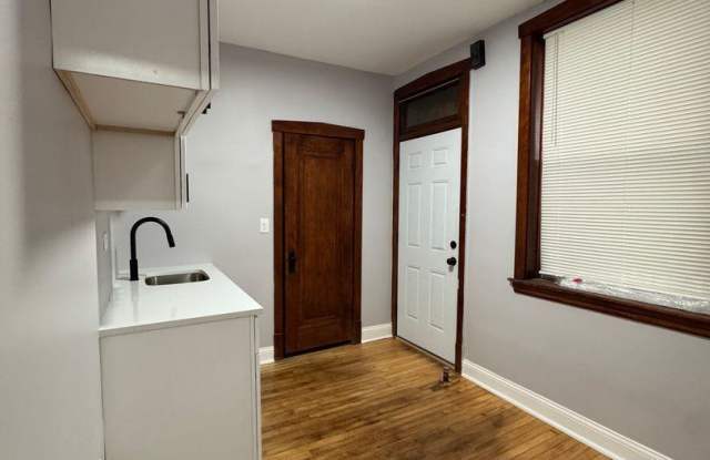 3803 West Addison Gallery 3