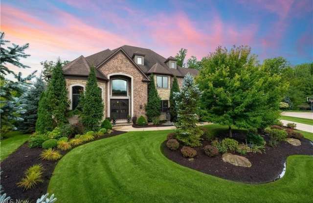 3600 Oxford Circle photos photos