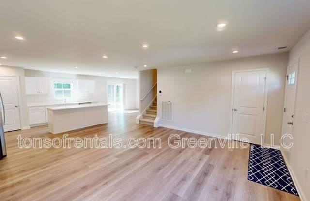 848 Throckmorton Ct. Gallery 3