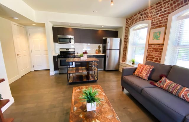 Brownstone Lofts Gallery 4