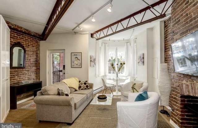 1507 R ST NW #ENGLISH BASEMENT - 1507 R Street Northwest, Washington, DC 20009