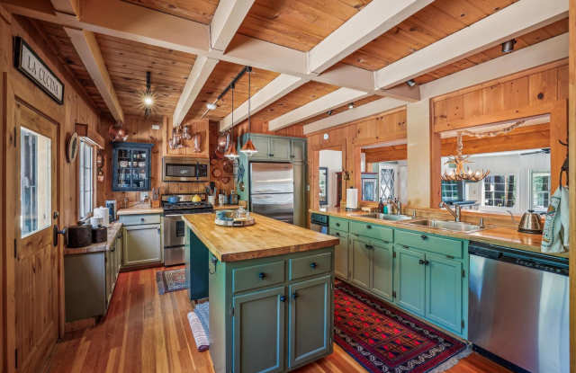 Carnelian Bay 3 Bedroom Ski Lease Gallery 4