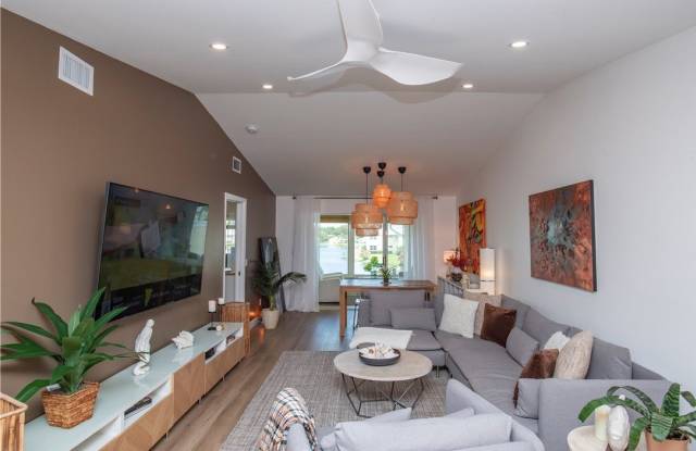 850 Lake Orchid Circle photos photos