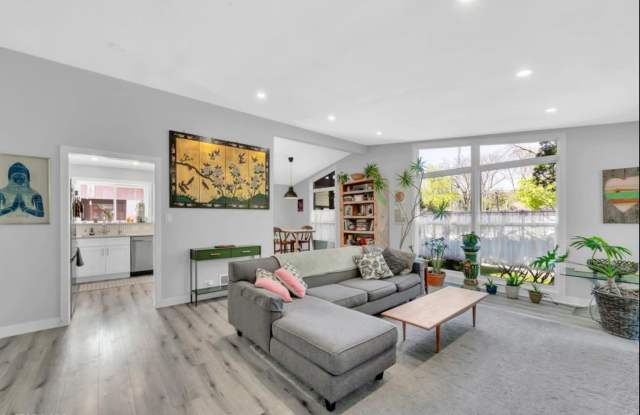 1780 Rosemary Rd - 1780 Rosemary Road, Highland Park, IL 60035 1780 Rosemary Rd - 1780 Rosemary Road, Highland Park, IL 60035