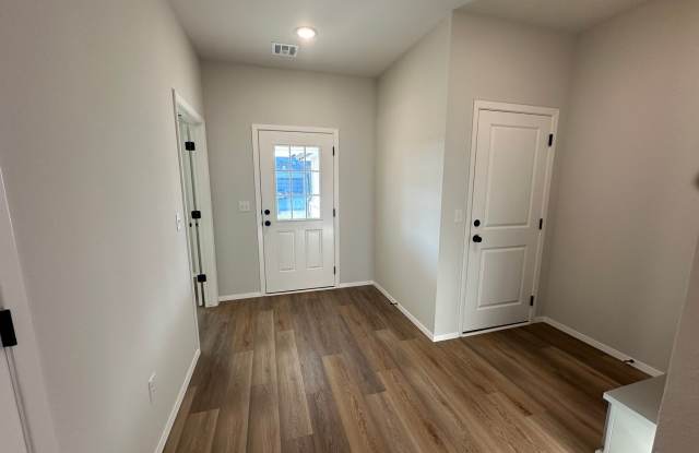 Beutiful newer home in Broken Arrow Gallery 3