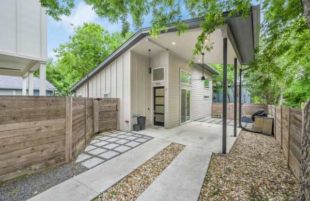 505 West Odell Street Gallery 1